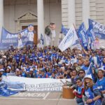 LAS JUBILACIONES NO SE TOCAN. MULTITUDINARIA CONCENTRACIÓN DE AMSAFE FRENTE A LA LEGISLATURA.-